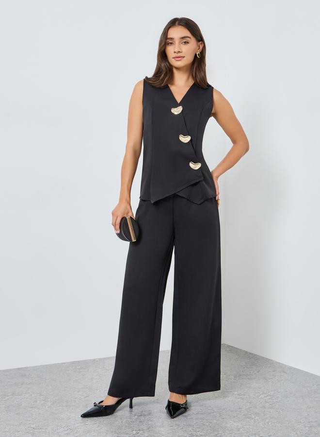 ستايلي جمبسوت بلا أكمام وتصميم غير متماثل مع أزرار - Image 4